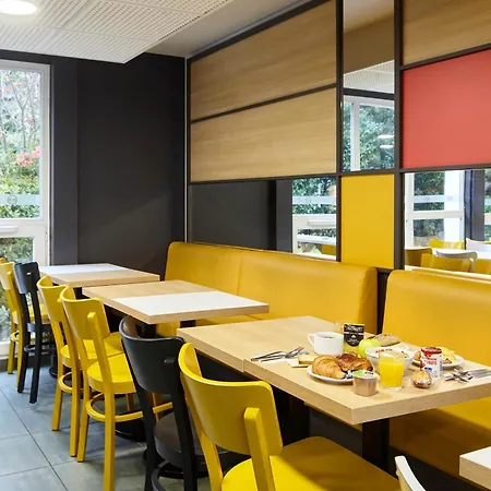 Hotel Evry 2 - 3 Etoiles